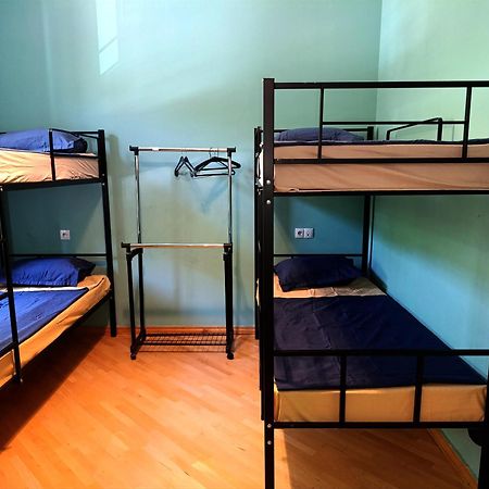 J Square Hostel Tbilisi Luaran gambar