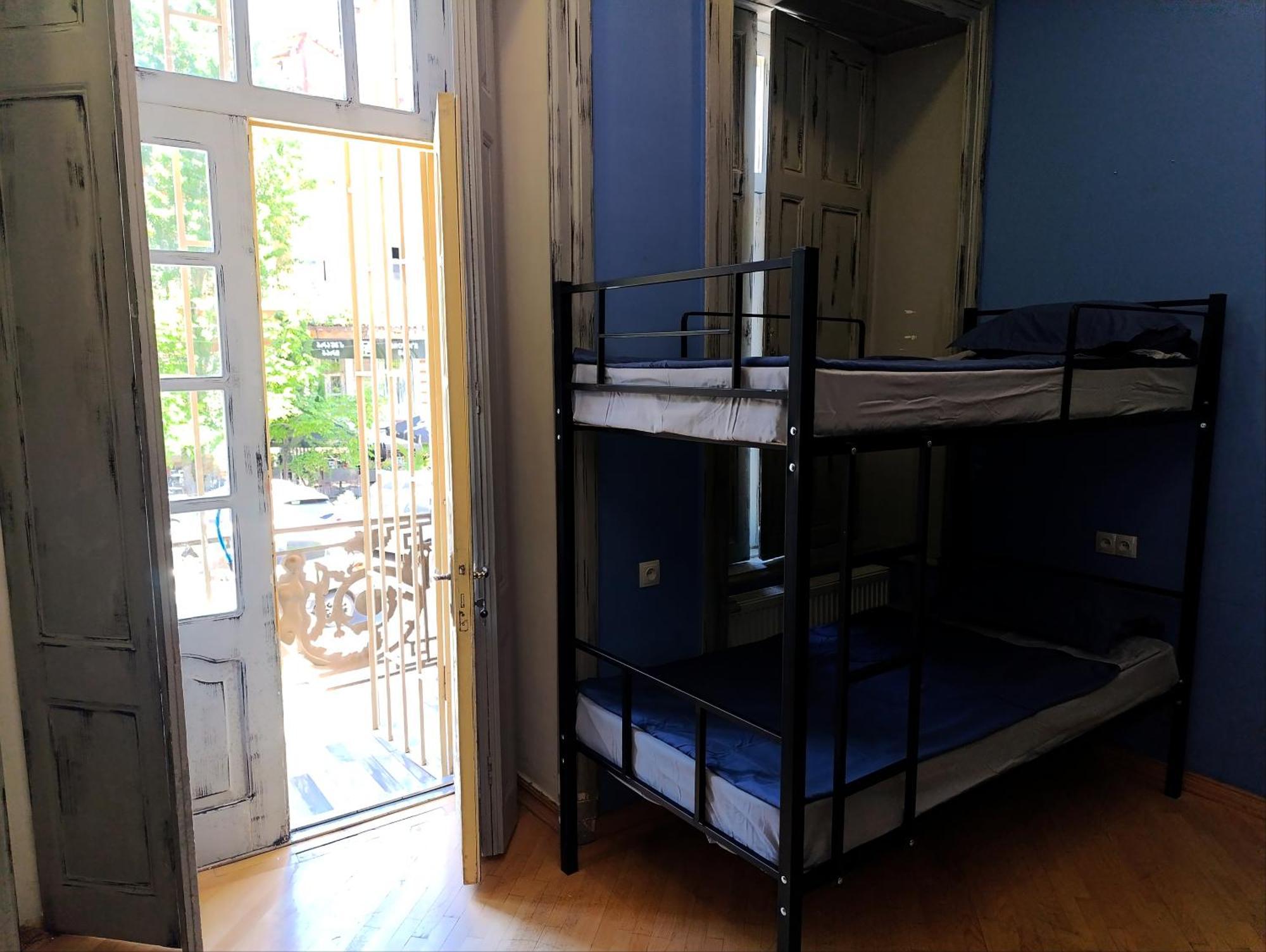 J Square Hostel Tbilisi Luaran gambar