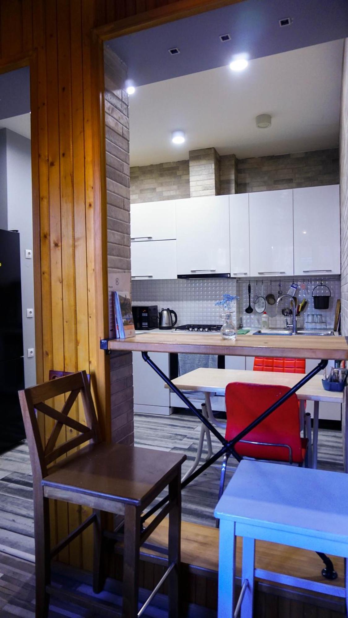 J Square Hostel Tbilisi Luaran gambar