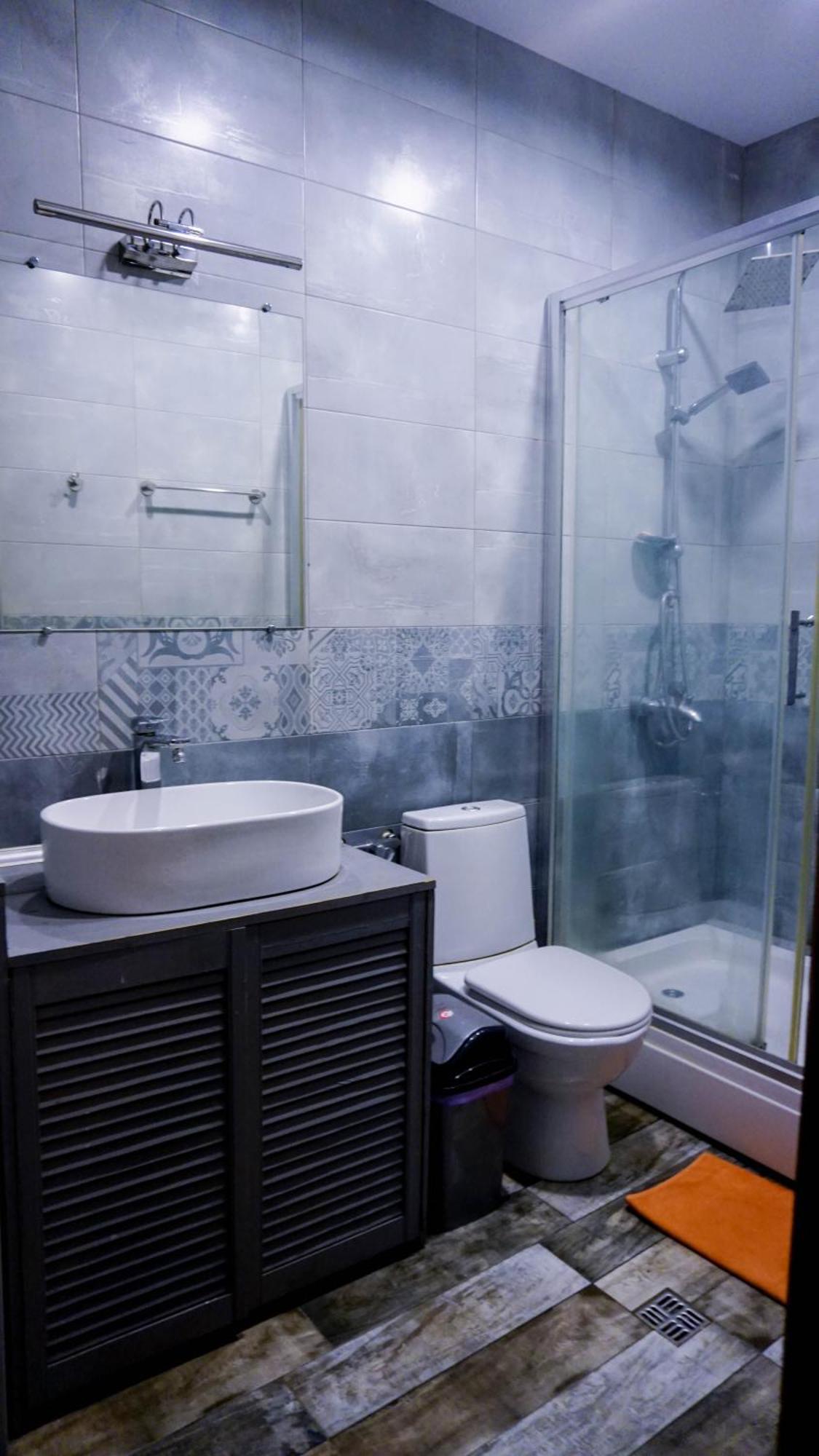 J Square Hostel Tbilisi Luaran gambar